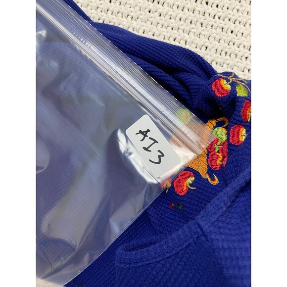 Quacker Factory Apple Embroidered Blue Waffle Sweater Top Women Size Medium Fall - Picture 11 of 13
